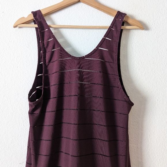 Athleta Max Out Chi Tank Top - Picture 2 of 10